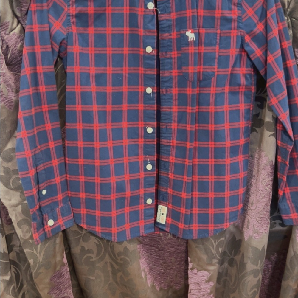 Boys Abercrombie Navy and Red Plaid Shirt . Size 11/12